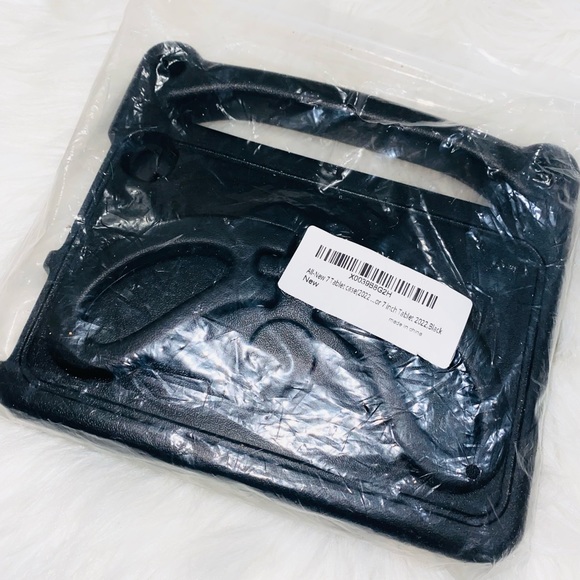 Amazon Fire 7 Tablet Black Handle Case - Picture 6 of 7